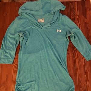 4/30$ Under armour semi fitted long shirt